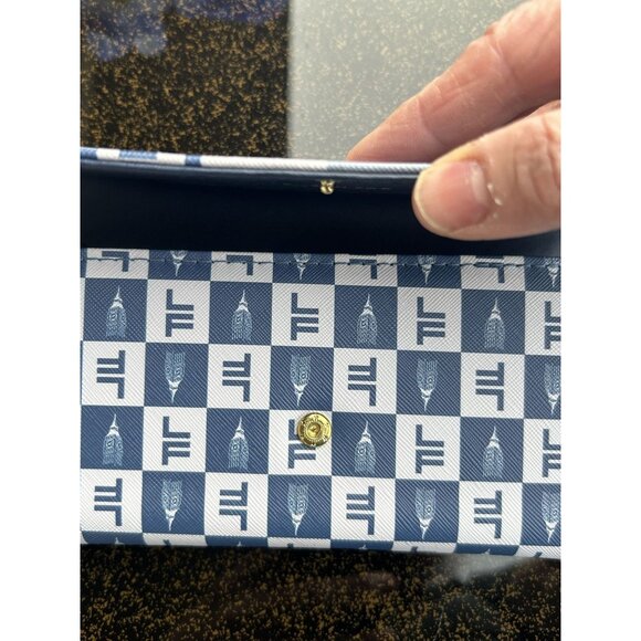 London Fog Lara Signature Wallet, Front Flap, card slots , color Navy, NWT - Picture 4 of 5